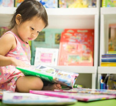 Get involved with early literacy in Volusia and Flagler Counties by hosting a Bucket of Books at your business!