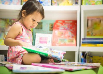 Get involved with early literacy in Volusia and Flagler Counties by hosting a Bucket of Books at your business!
